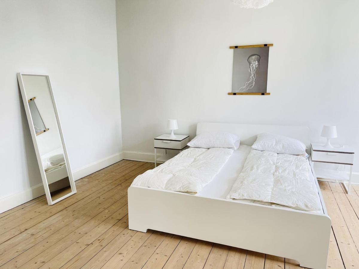 Aday - City Central Mansion - 1 Bedroom Apartment With Garden Aalborg Esterno foto